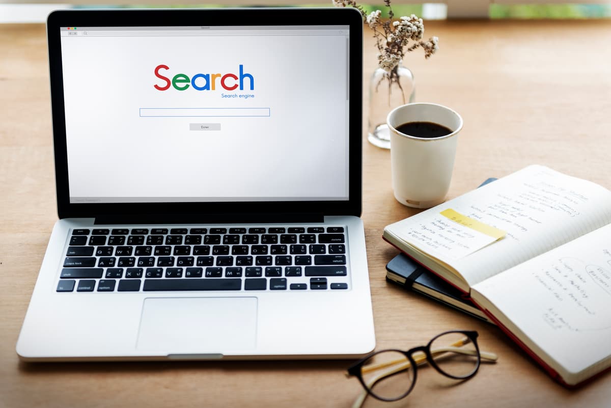 Google Scholar vs. Regular Google: When to Use Each for Research