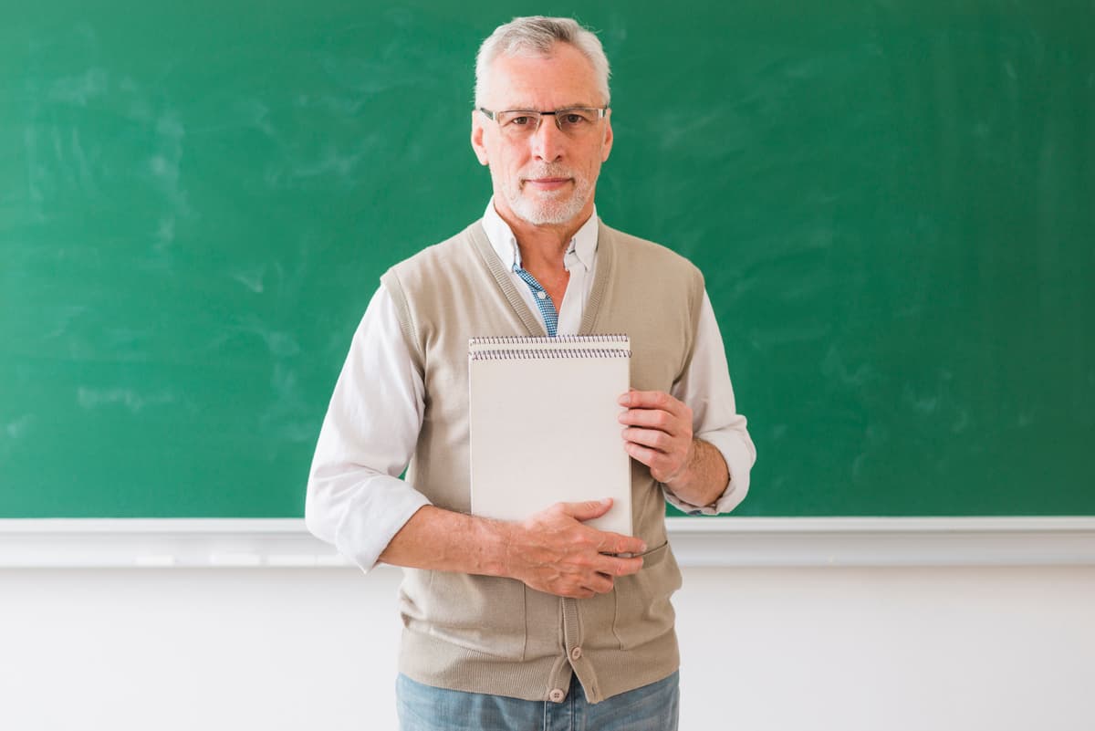 How to Build Relationships with Professors (Without Being Annoying)